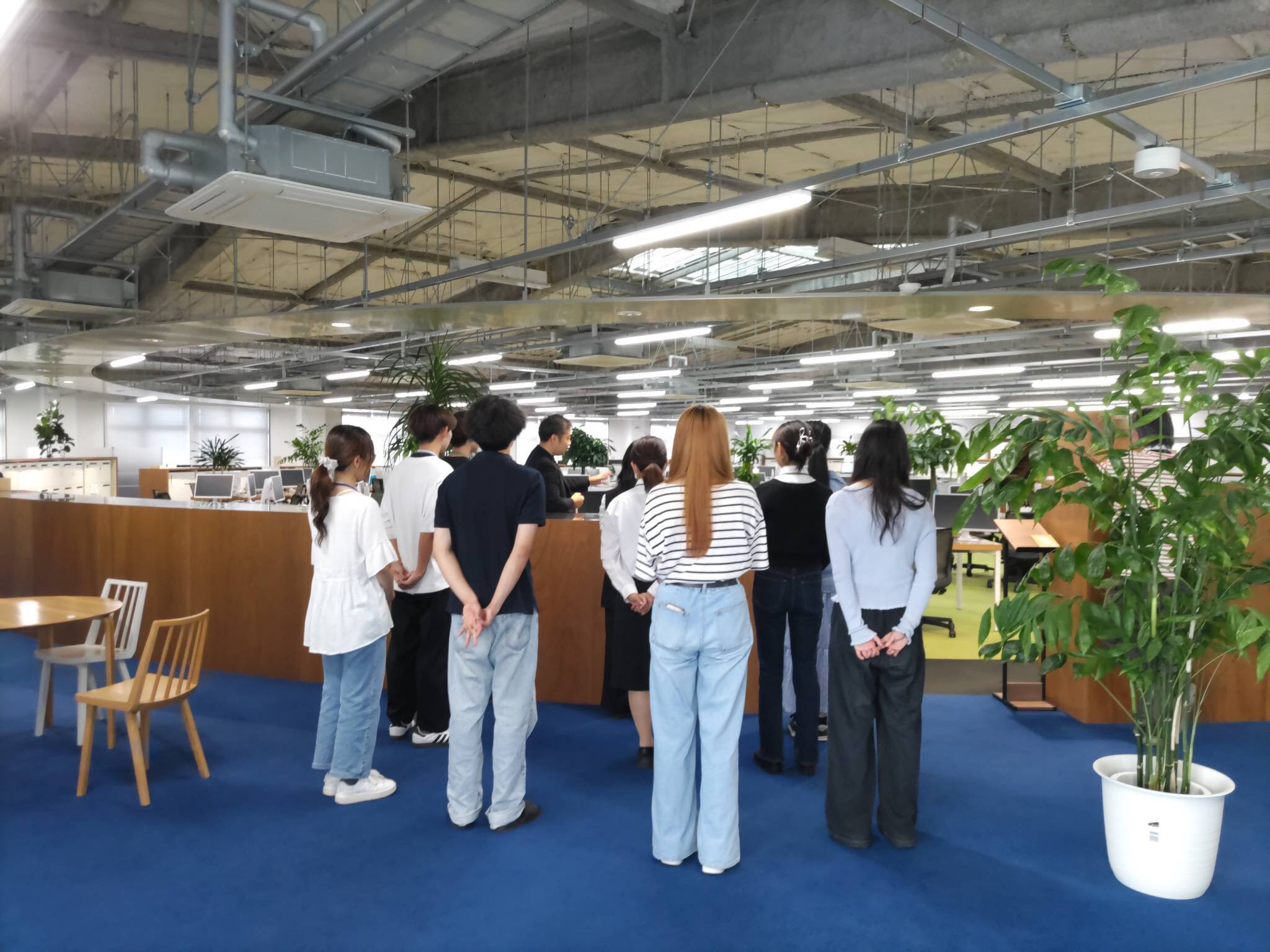 オフィス見学の様子