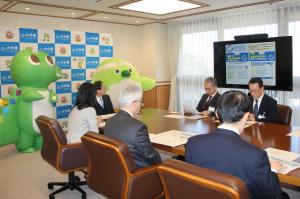 こんだんのようす