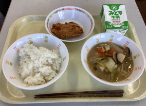 給食画像07由布