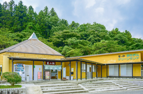 並石ダムグリーンランド外観